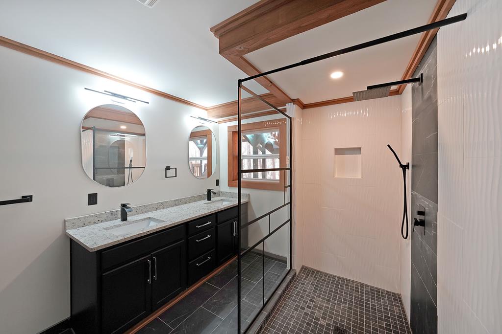 40 Cadet Court Property Photo 49