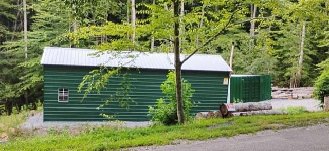 4720 Jones Gap Road Property Photo