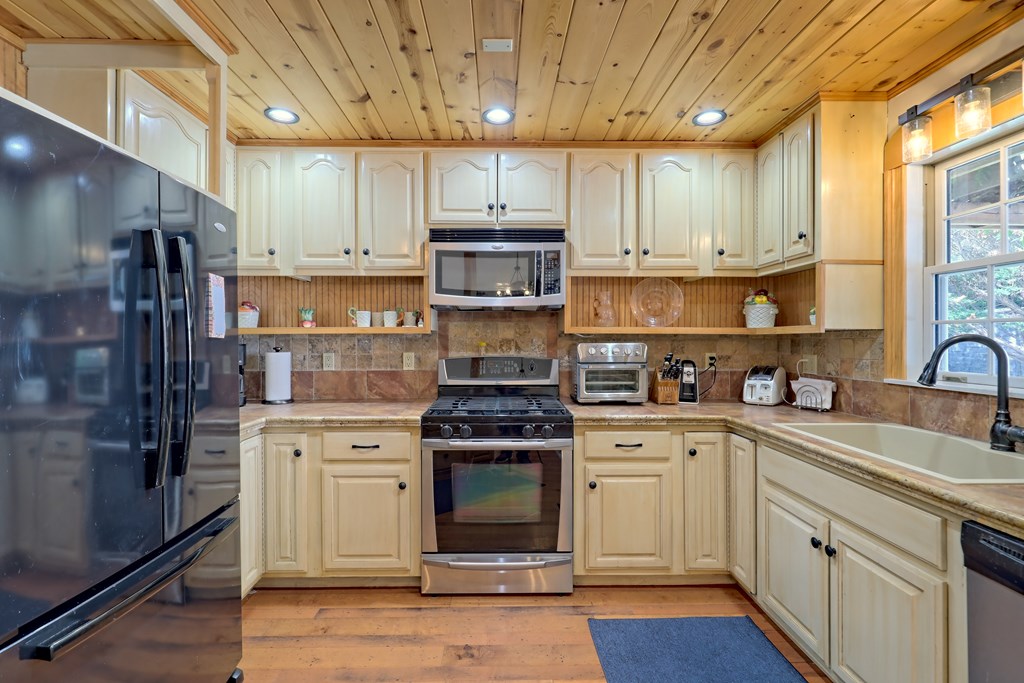 2685 Messer Road Property Photo 10