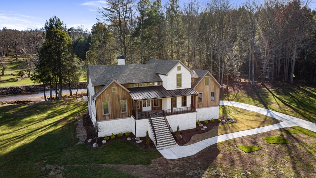 346 Woodeye Circle Property Photo 4
