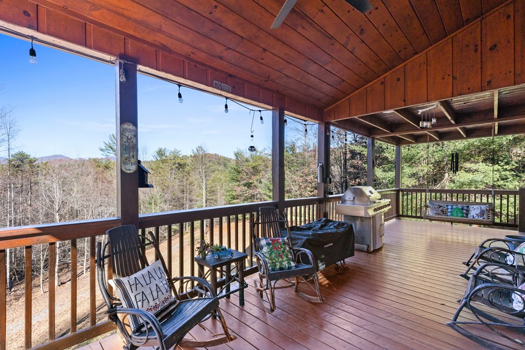 220 Mountain High Drive Property Photo 18