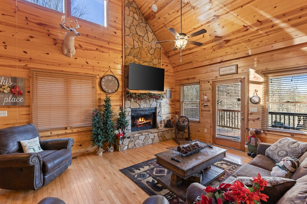 220 Mountain High Drive Property Photo 28