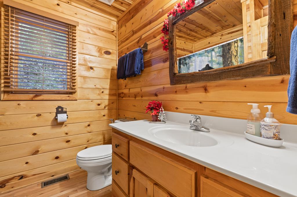 220 Mountain High Drive Property Photo 35