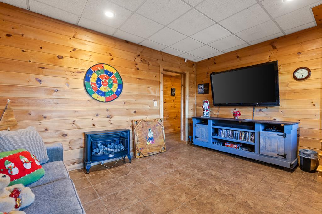 220 Mountain High Drive Property Photo 45