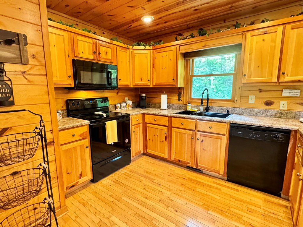 220 Mountain High Drive Property Photo 71