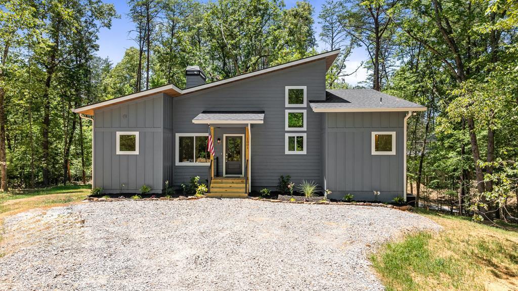 1001 Sunset Road Property Photo
