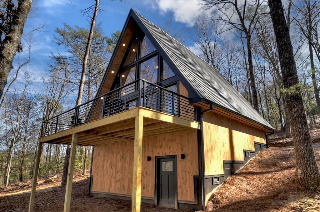 208 Sweetwater Trail Property Photo