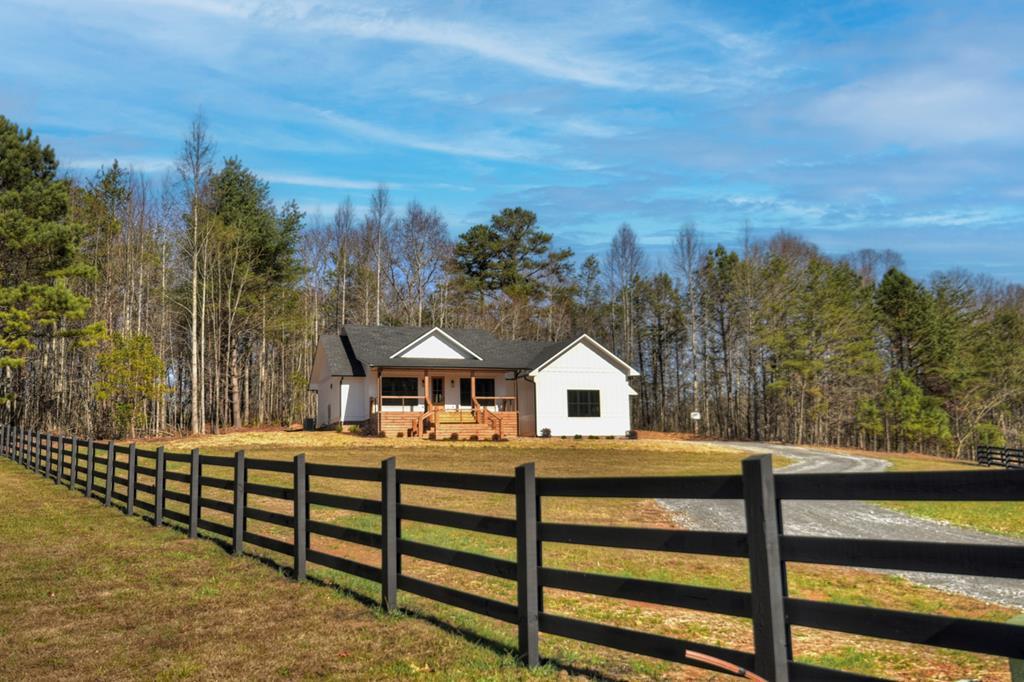 41 Brookside Court Property Photo