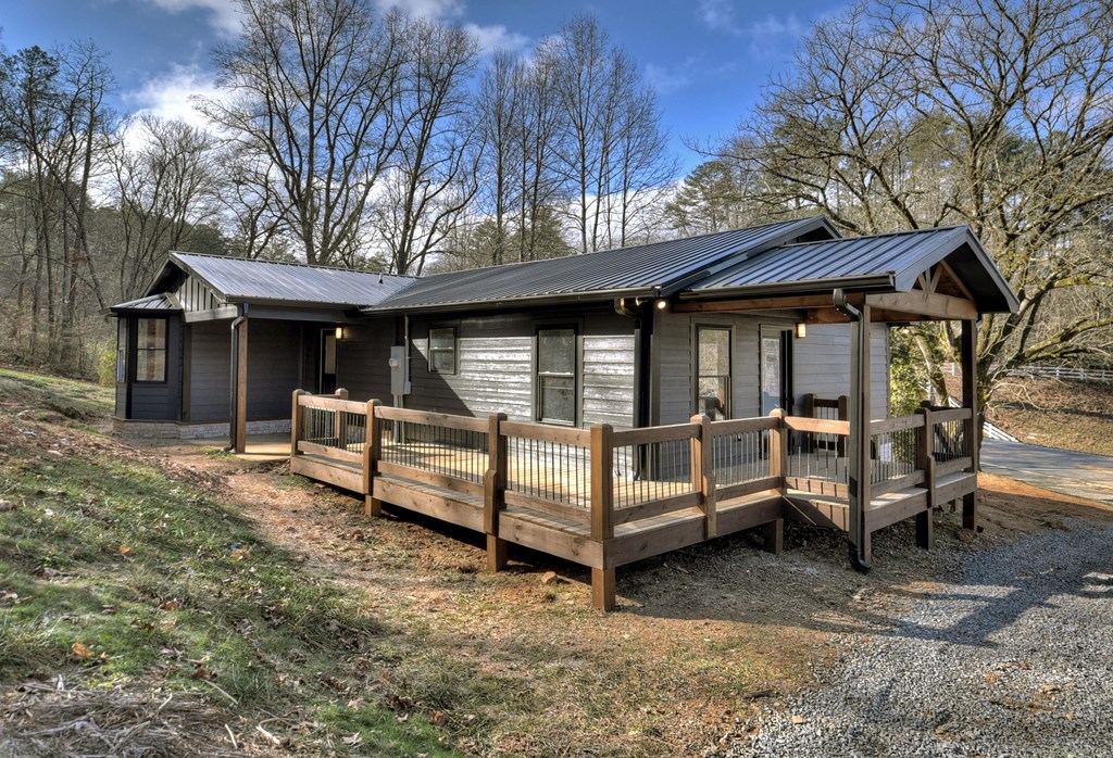 2380 Murphy Hwy Property Photo 14