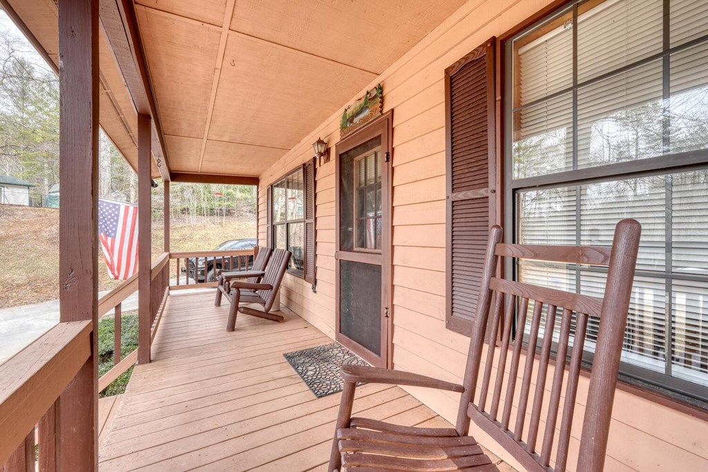 523 Lake Nottely Drive Property Photo 8