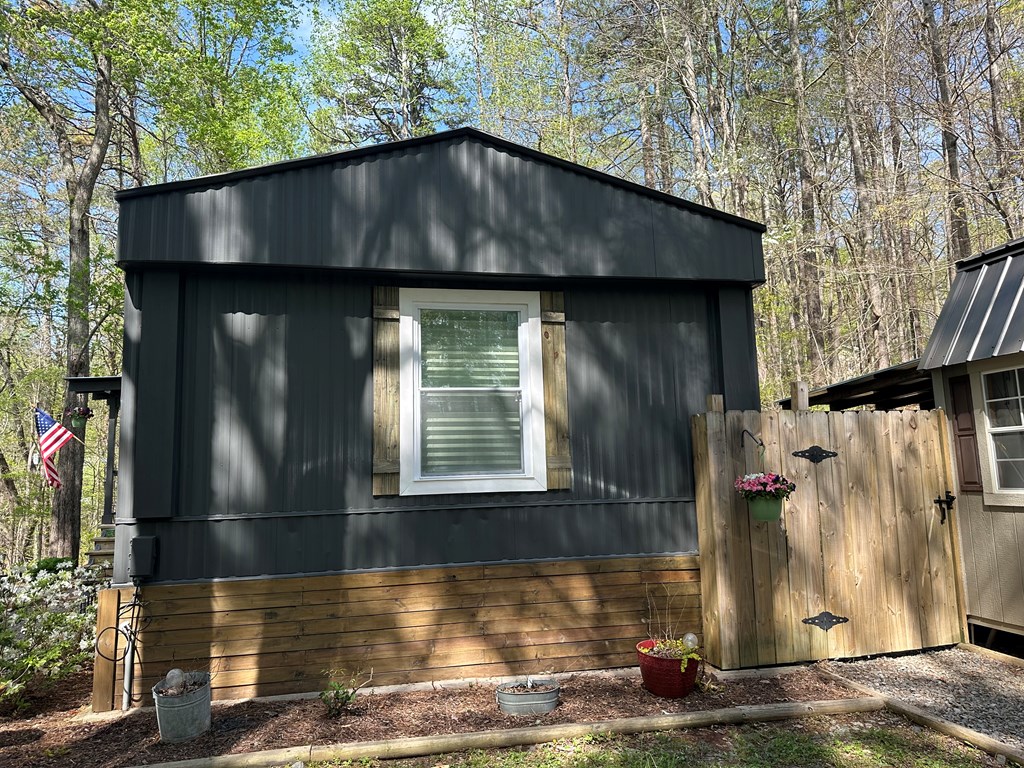 800 Twin Mountain Lake Circle Property Photo 3