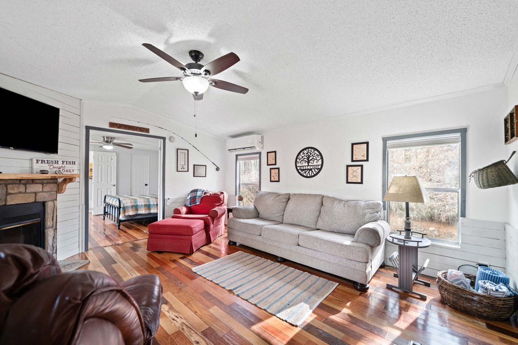 800 Twin Mountain Lake Circle Property Photo 17