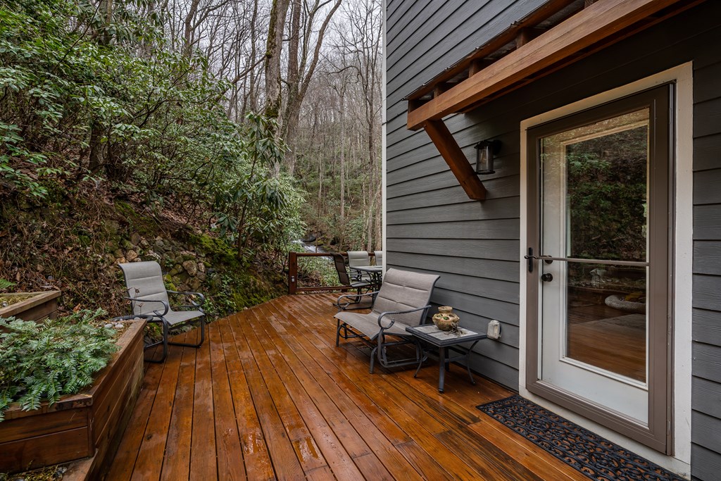185 Huckleberry Cove Drive Property Photo 41