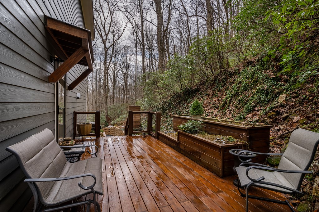 185 Huckleberry Cove Drive Property Photo 42