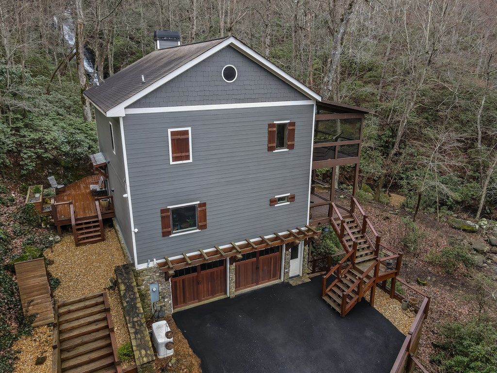 185 Huckleberry Cove Drive Property Photo 44
