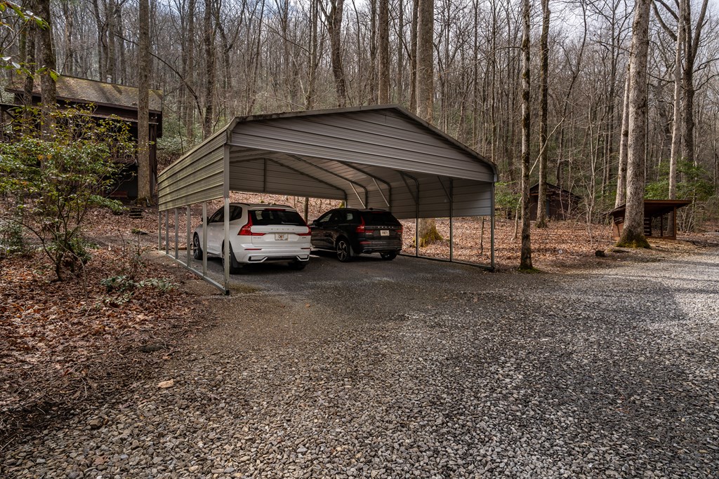 185 Huckleberry Cove Drive Property Photo 49