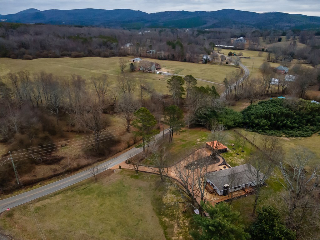 9351 Henderson Mountain Road Property Photo 16