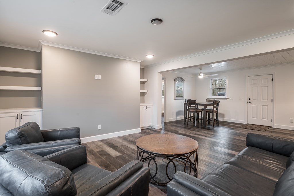 9351 Henderson Mountain Road Property Photo 17