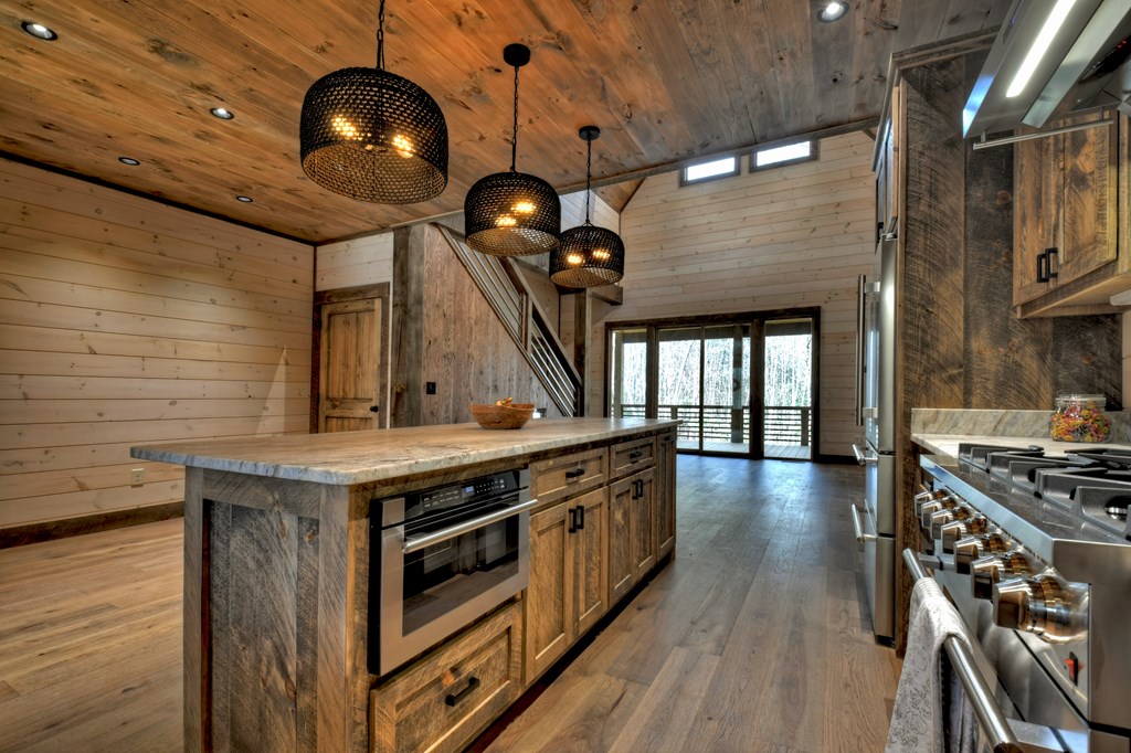 2594 Hwy 2 Property Photo 15