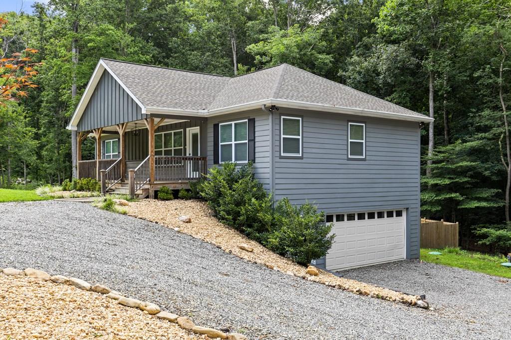 101 Christian Court Property Photo 1