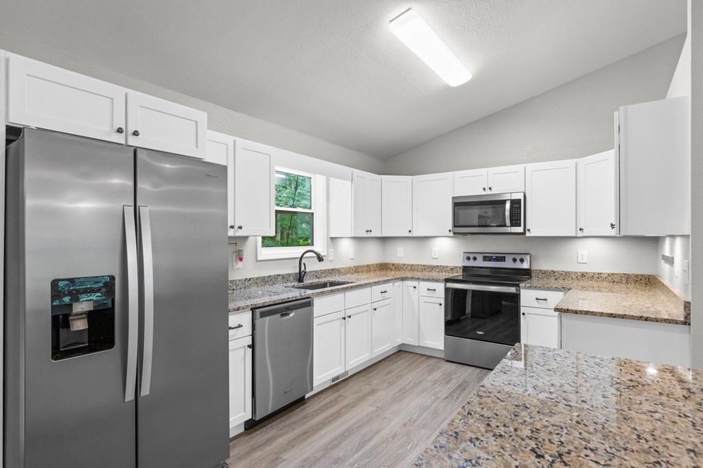 101 Christian Court Property Photo 3