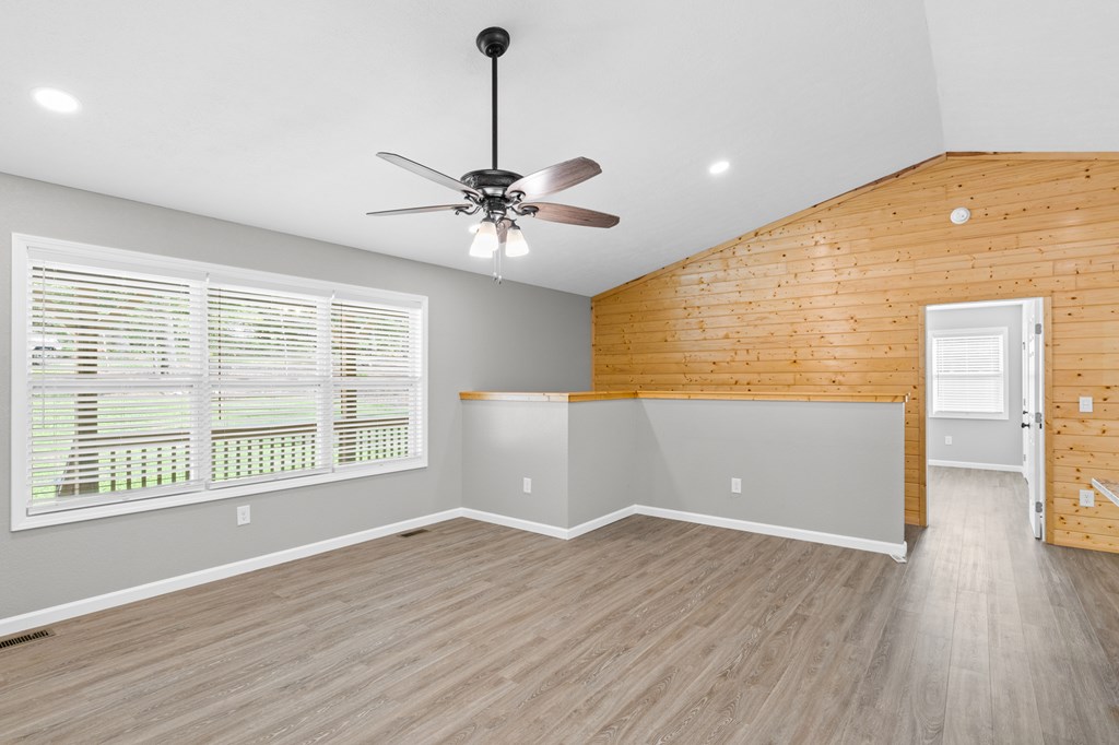 101 Christian Court Property Photo 9