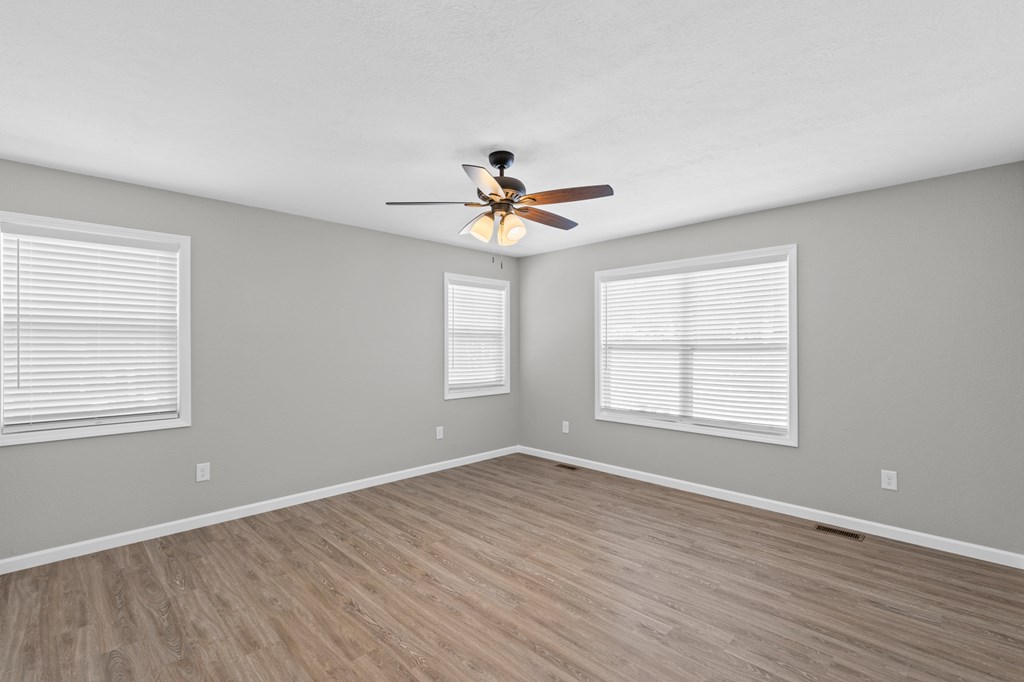 101 Christian Court Property Photo 14