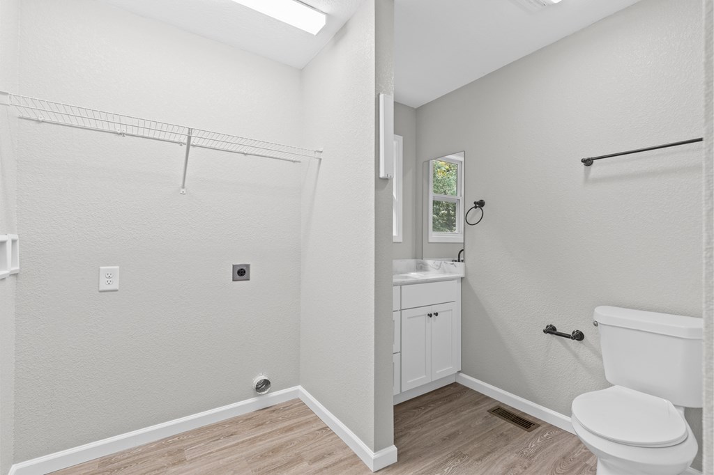 101 Christian Court Property Photo 19