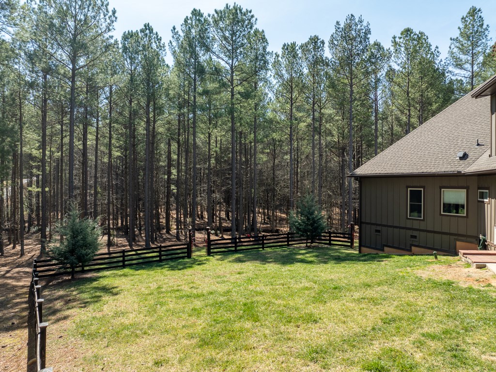 735 Deyton Drive Property Photo 6