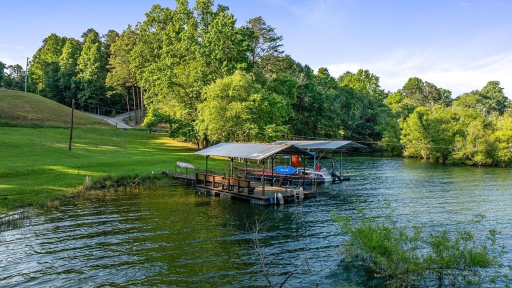 11 Collins Hollow Cove Property Photo 7