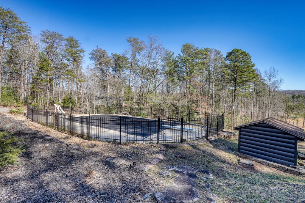 11 Collins Hollow Cove Property Photo 21