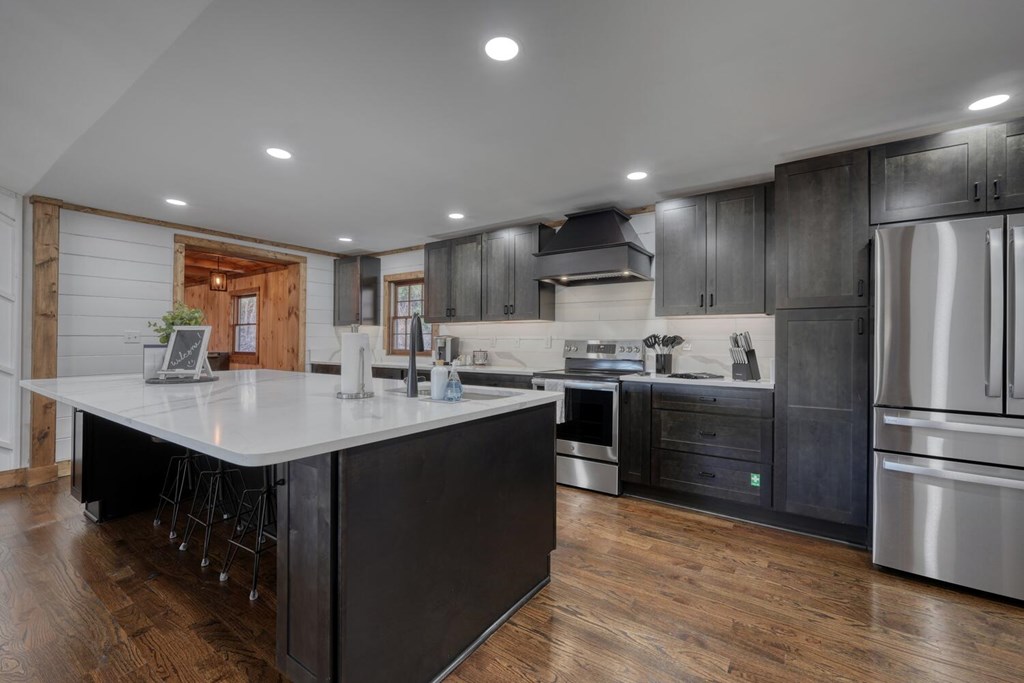 11 Collins Hollow Cove Property Photo 34