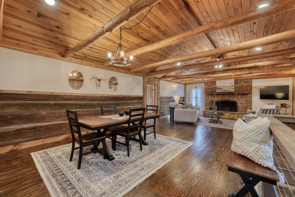 11 Collins Hollow Cove Property Photo 36