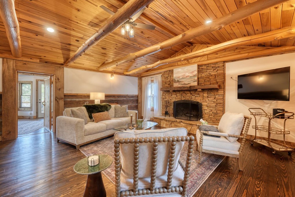 11 Collins Hollow Cove Property Photo 41