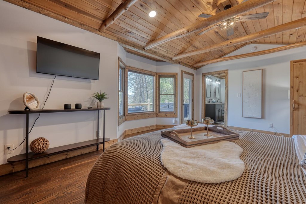 11 Collins Hollow Cove Property Photo 45