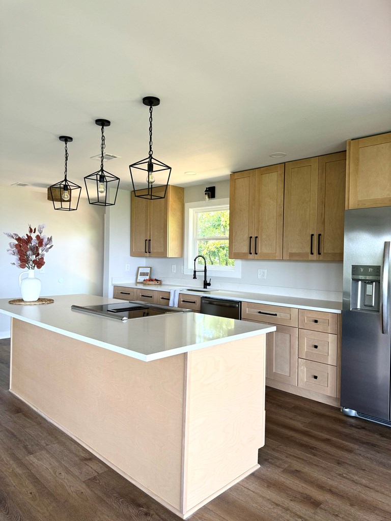 1568 Harris Ridge Road Property Photo 8