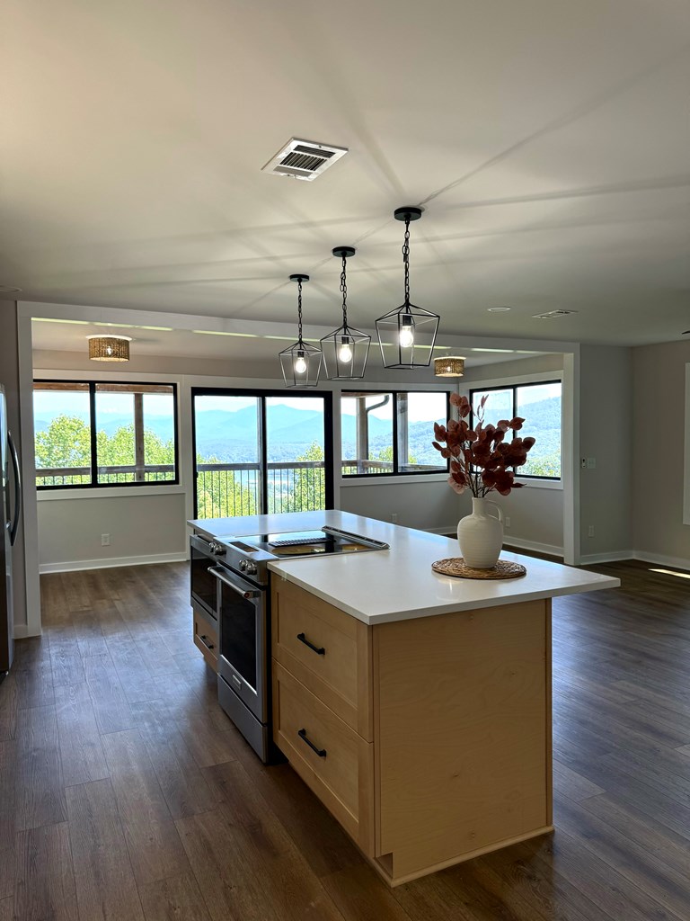 1568 Harris Ridge Road Property Photo 15