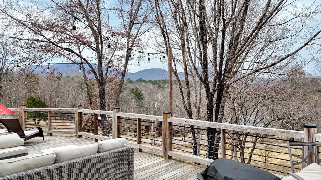 1746 Settlement Road Property Photo 4