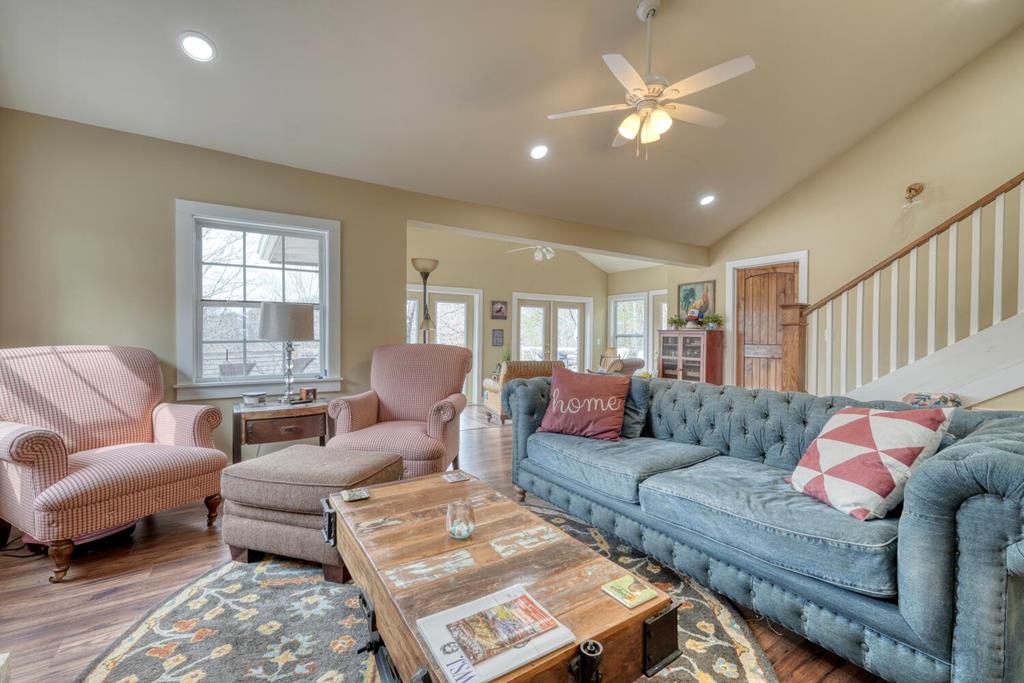 1746 Settlement Road Property Photo 11