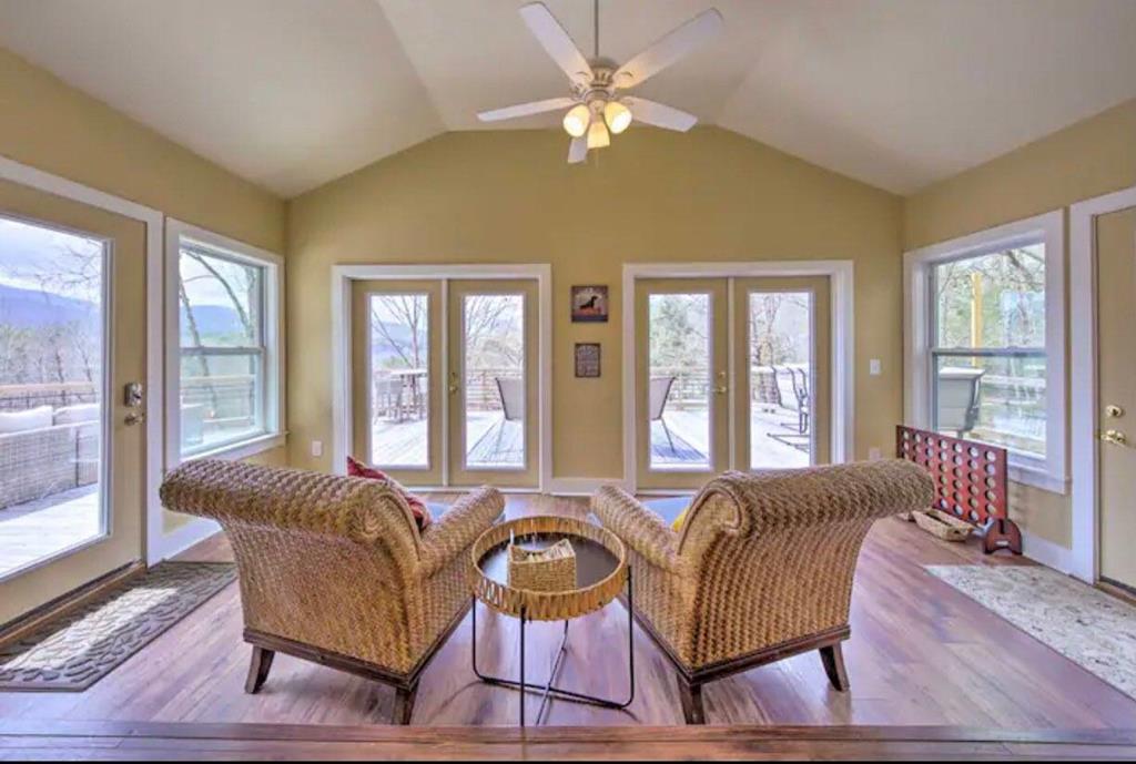 1746 Settlement Road Property Photo 13