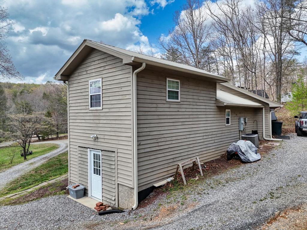 1746 Settlement Road Property Photo 40