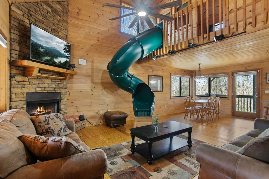 1408 Newport Drive Property Photo 11
