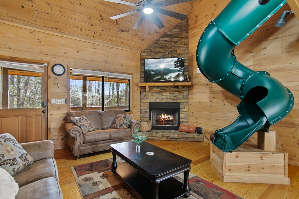 1408 Newport Drive Property Photo 14
