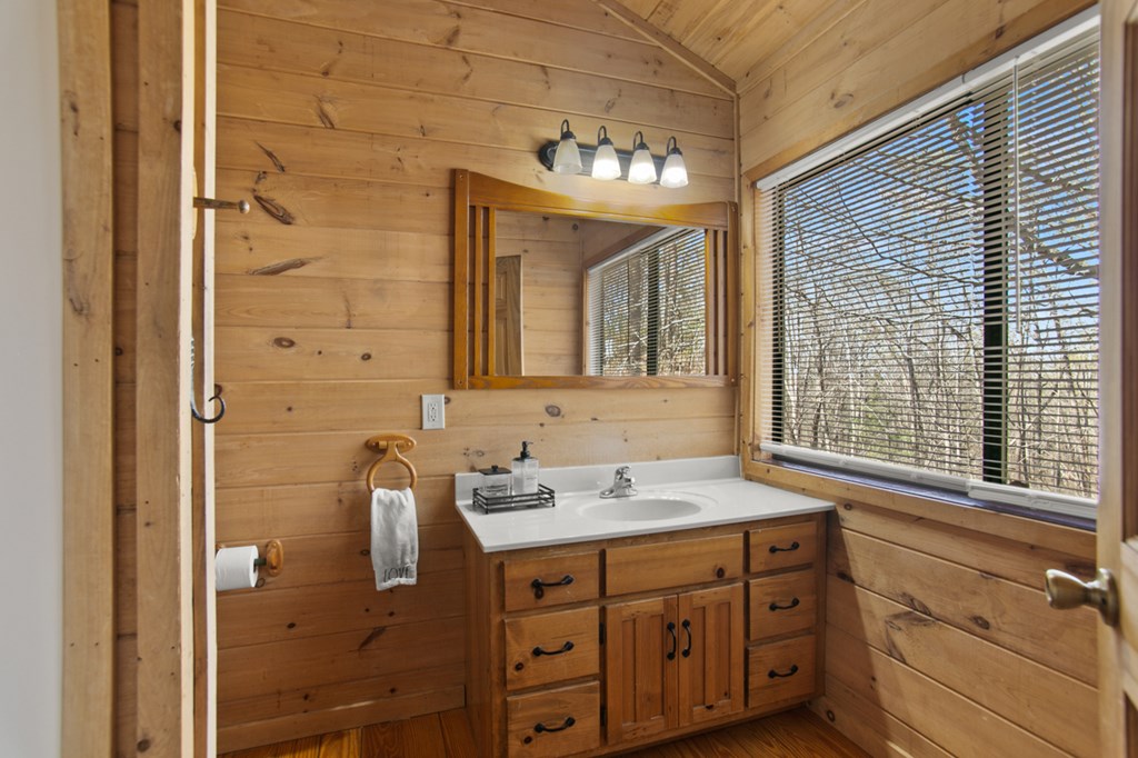 1408 Newport Drive Property Photo 32