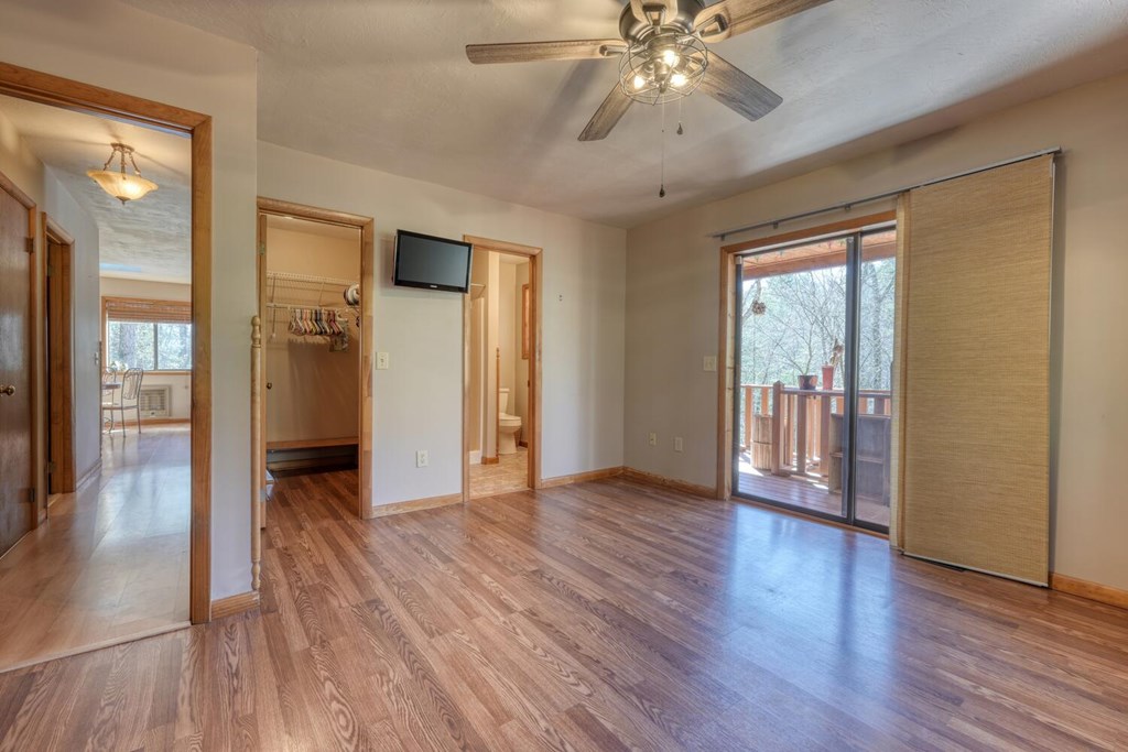 221 Chatto Loop Road Property Photo 17