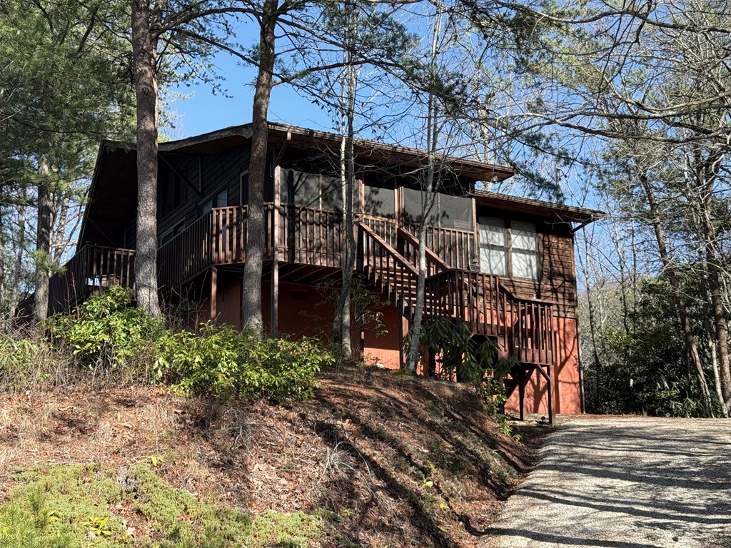 38 Blue Berry Hill Property Photo 2