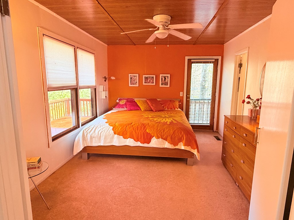 38 Blue Berry Hill Property Photo 7