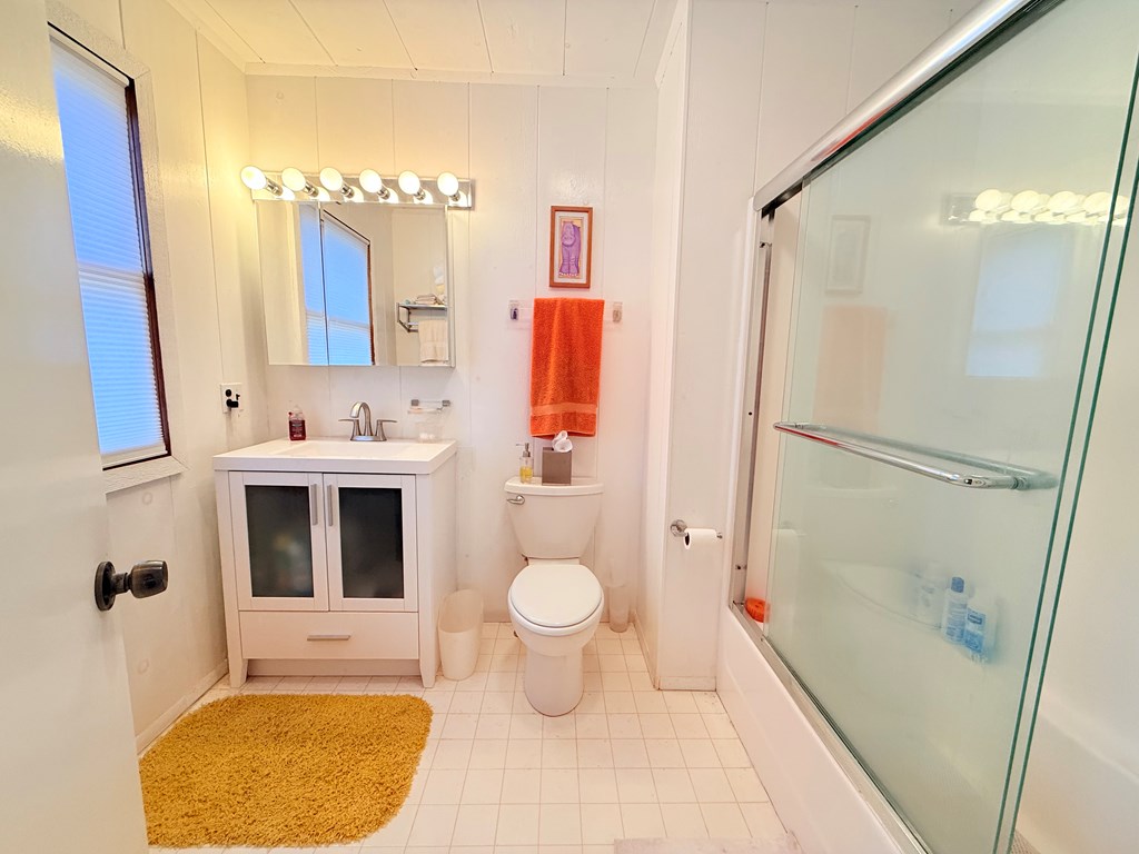 38 Blue Berry Hill Property Photo 12