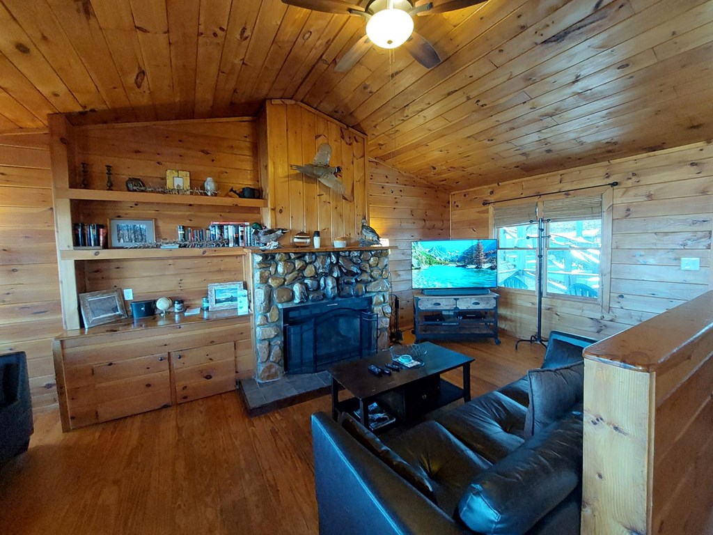 220 Eagle Rdg Property Photo 35