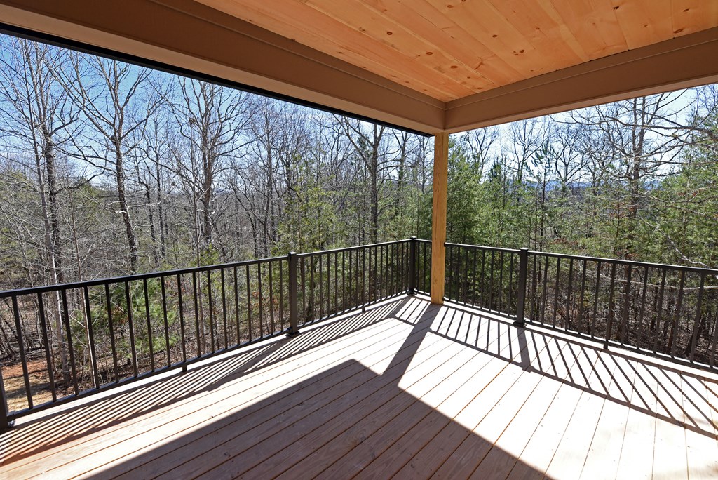 2408 Standing Meadows Drive Property Photo 28